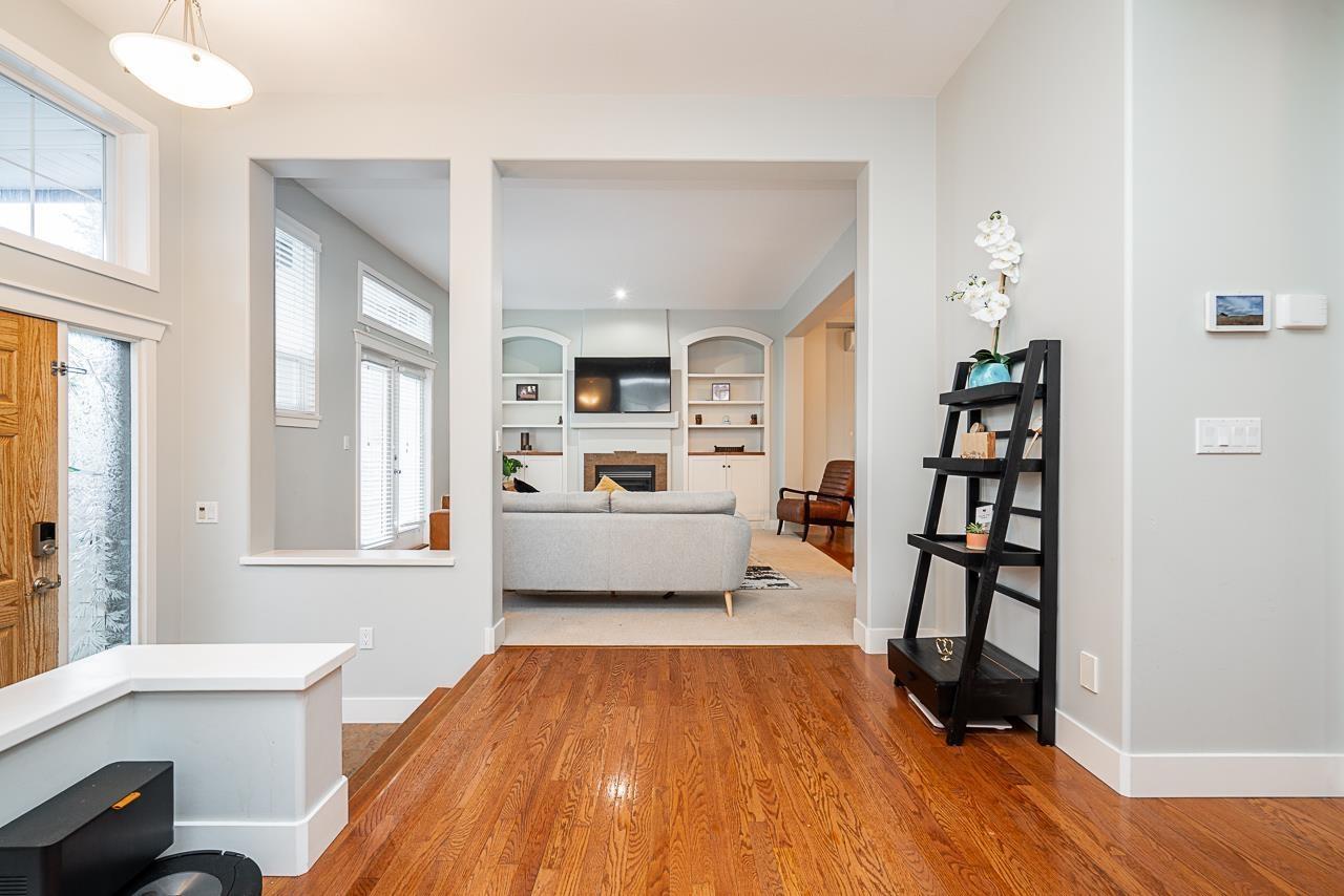 6075 165a Street, Surrey, British Columbia  V3S 7W6 - Photo 4 - R3107196