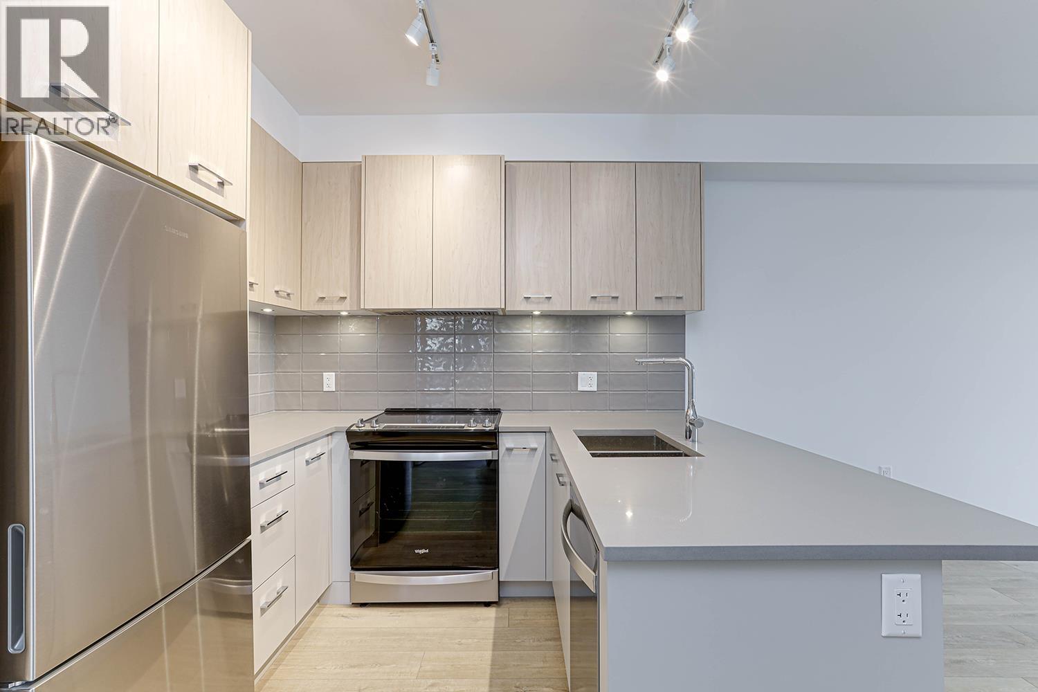 206 4933 CLARENDON STREET, Vancouver, British Columbia