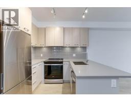 <div class="price">$899,000</div> 206 4933 Clarendon Street, Vancouver<br><div style="margin-bottom:8px;"><small>RE/MAX Real Estate Services<br>rennie & Associates Realty Ltd.</small></div><div class='bed_bath'>3 Bed | 2 Bath</div>