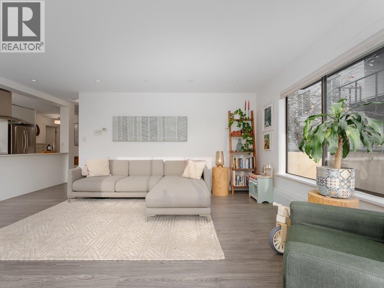 103 127 E 4th Street, North Vancouver, British Columbia  V7L 1H7 - Photo 6 - R3100775