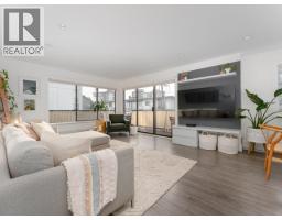 103 127 E 4TH STREET, North Vancouver, British Columbia