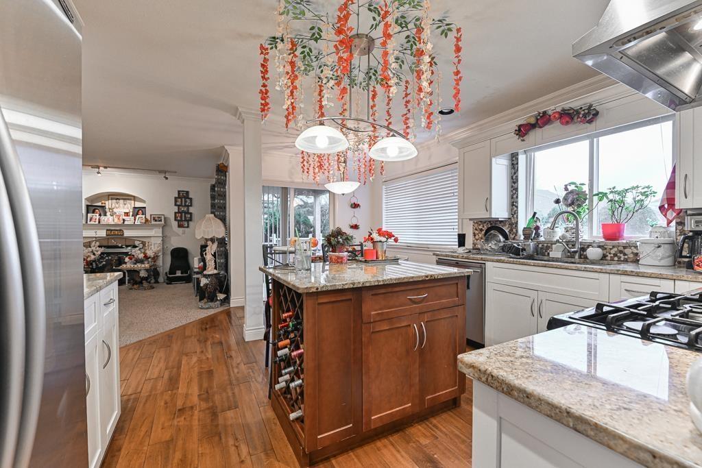 31466 Jean Court, Abbotsford, British Columbia  V2T 5N9 - Photo 4 - R3107079