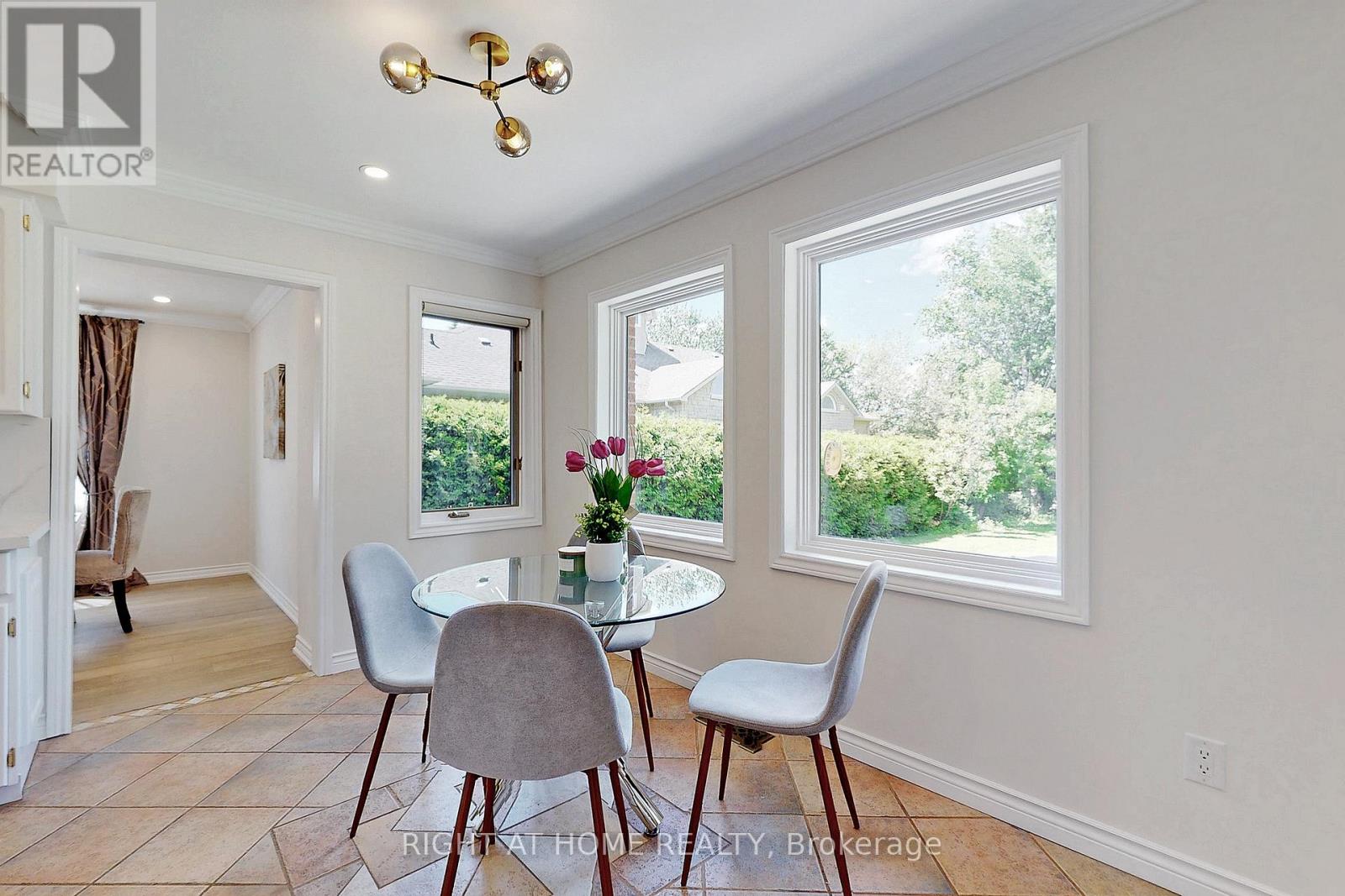 350 Sunset Beach Road, Richmond Hill, Ontario  L4E 3H9 - Photo 19 - N12966312