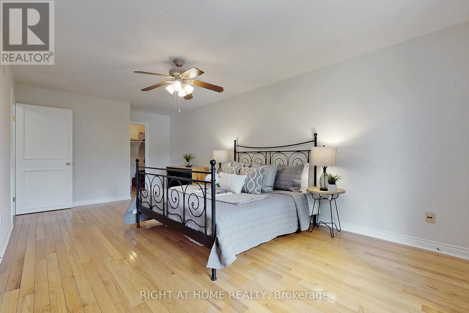 350 Sunset Beach Road, Richmond Hill, Ontario  L4E 3H9 - Photo 28 - N12966312