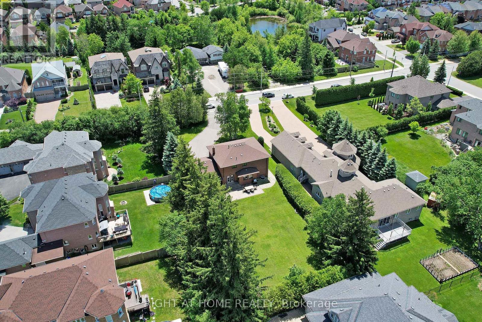 350 Sunset Beach Road, Richmond Hill, Ontario  L4E 3H9 - Photo 47 - N12966312