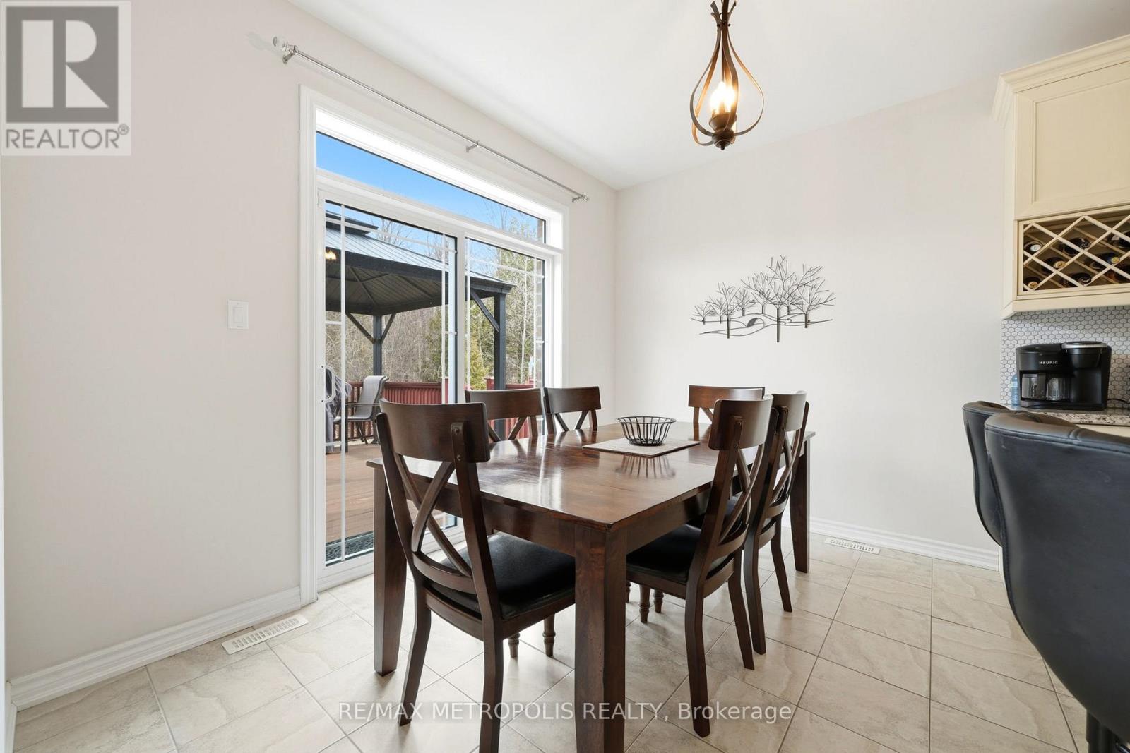 24 Bamburg Street, Georgina, Ontario  L0E 1R0 - Photo 16 - N12966320