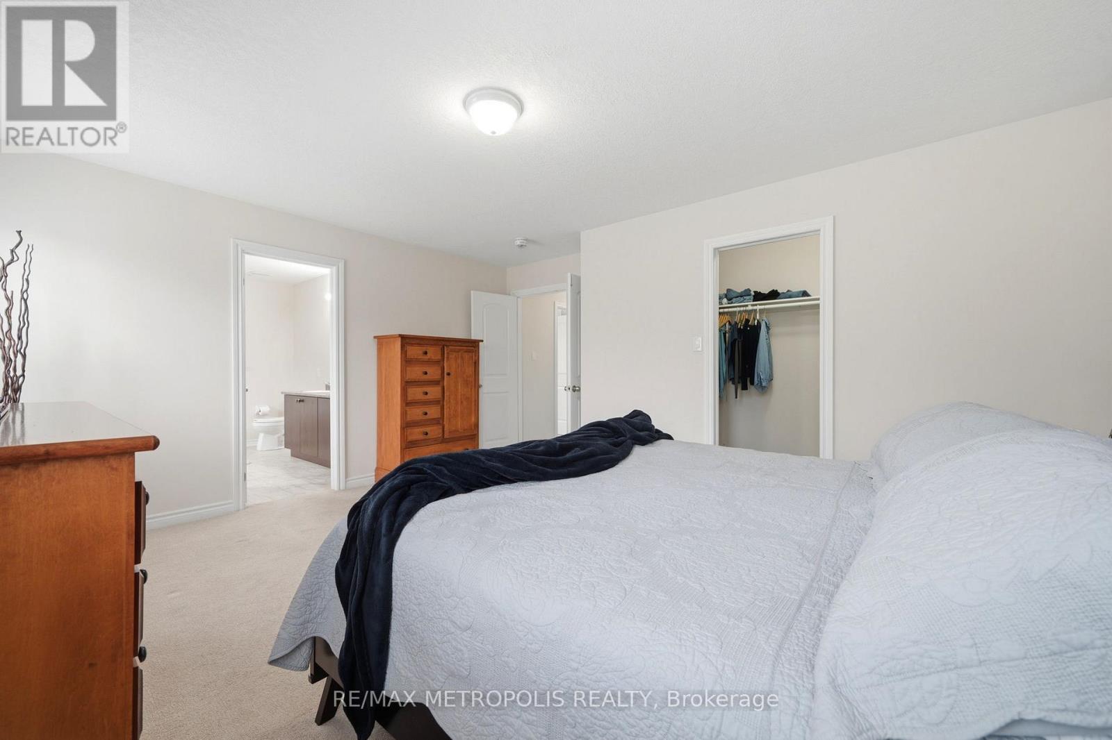 24 Bamburg Street, Georgina, Ontario  L0E 1R0 - Photo 23 - N12966320