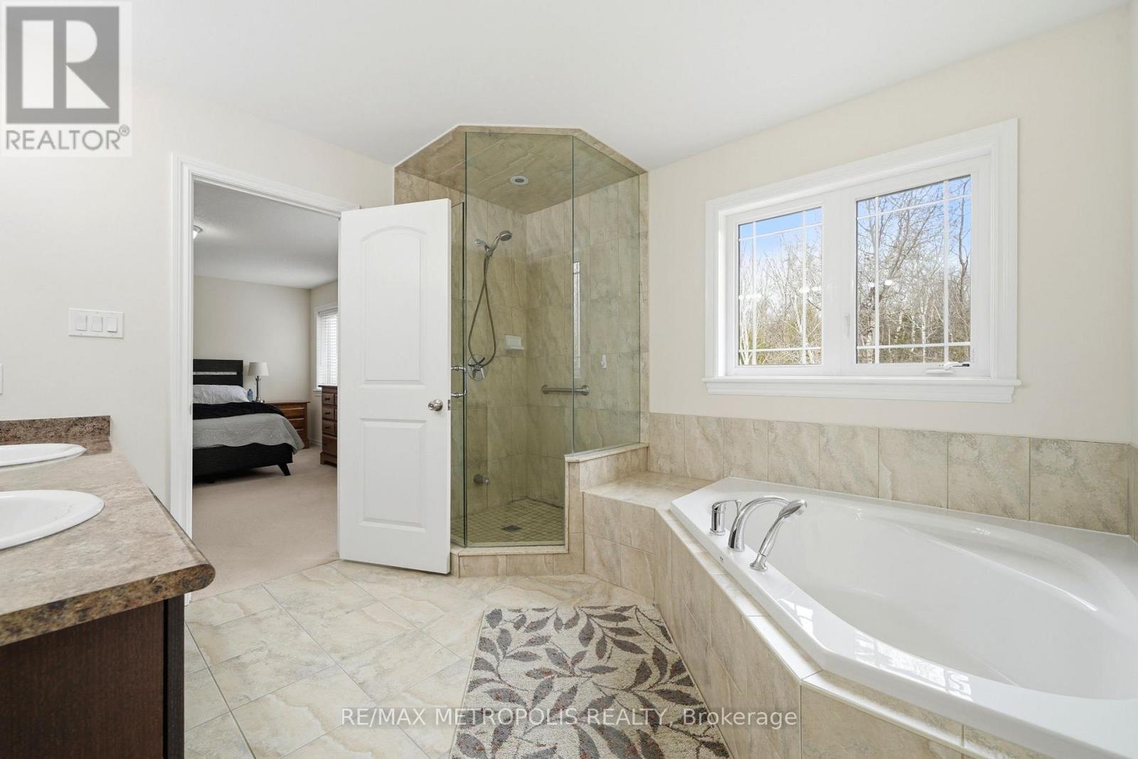 24 Bamburg Street, Georgina, Ontario  L0E 1R0 - Photo 26 - N12966320