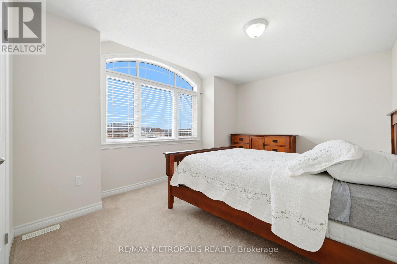 24 Bamburg Street, Georgina, Ontario  L0E 1R0 - Photo 31 - N12966320