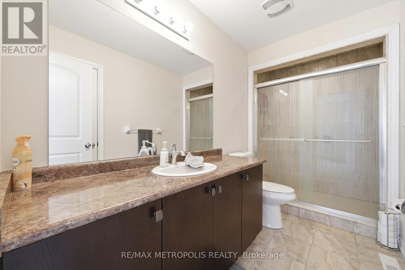 24 Bamburg Street, Georgina, Ontario  L0E 1R0 - Photo 33 - N12966320