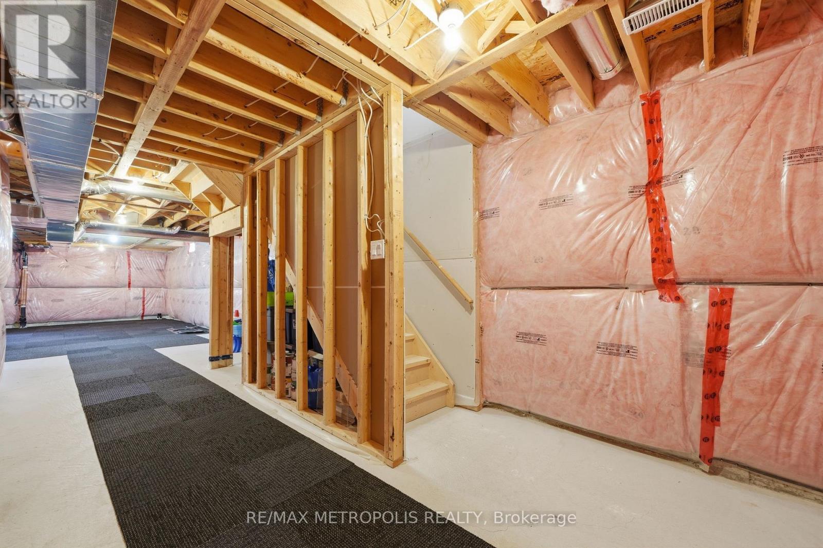 24 Bamburg Street, Georgina, Ontario  L0E 1R0 - Photo 35 - N12966320