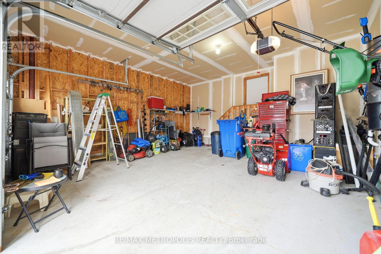 24 Bamburg Street, Georgina, Ontario  L0E 1R0 - Photo 37 - N12966320