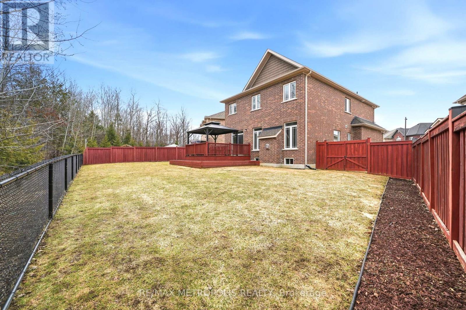 24 Bamburg Street, Georgina, Ontario  L0E 1R0 - Photo 40 - N12966320