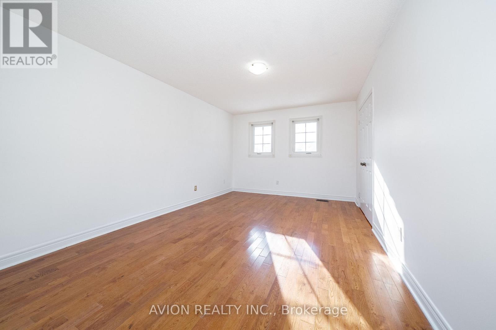 90 Penny Crescent, Markham, Ontario  L3P 5X6 - Photo 33 - N12966426