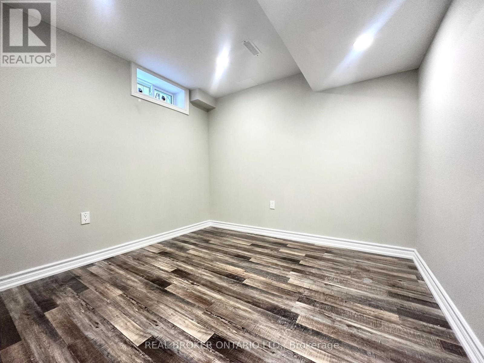 Basement - 60 Steepleview Crescent, Richmond Hill, Ontario  L4C 9R3 - Photo 12 - N12966474