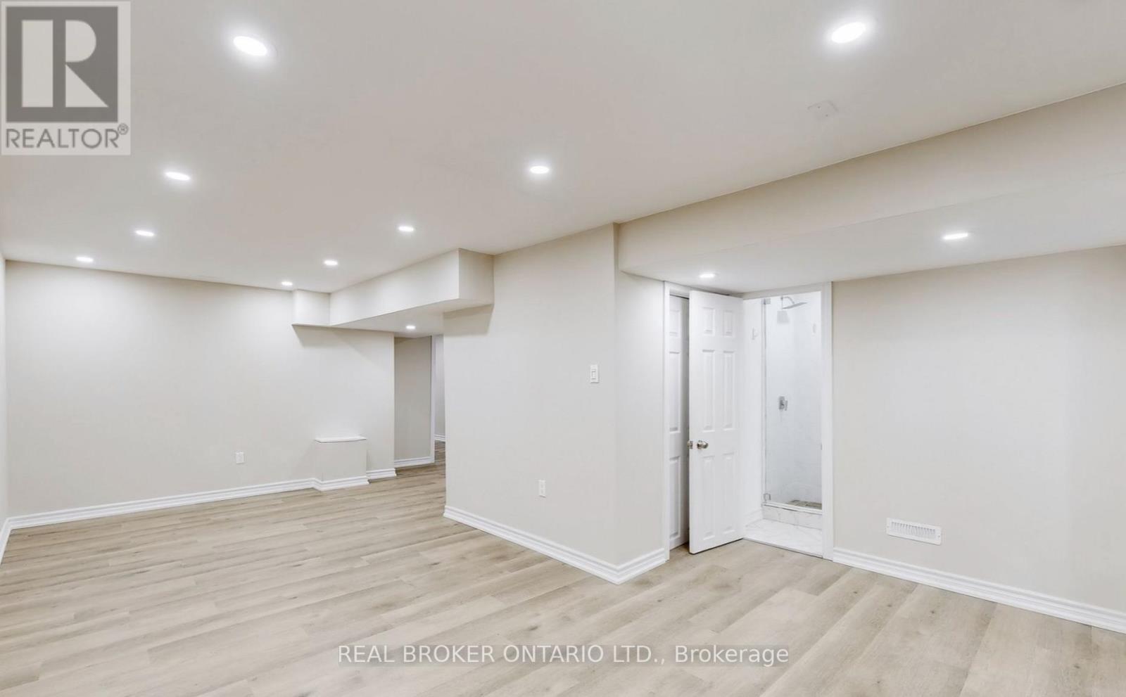 Basement - 60 Steepleview Crescent, Richmond Hill, Ontario  L4C 9R3 - Photo 14 - N12966474