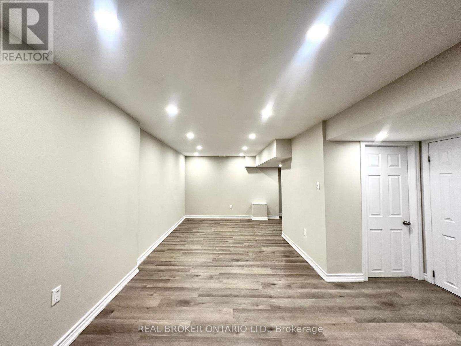 Basement - 60 Steepleview Crescent, Richmond Hill, Ontario  L4C 9R3 - Photo 15 - N12966474