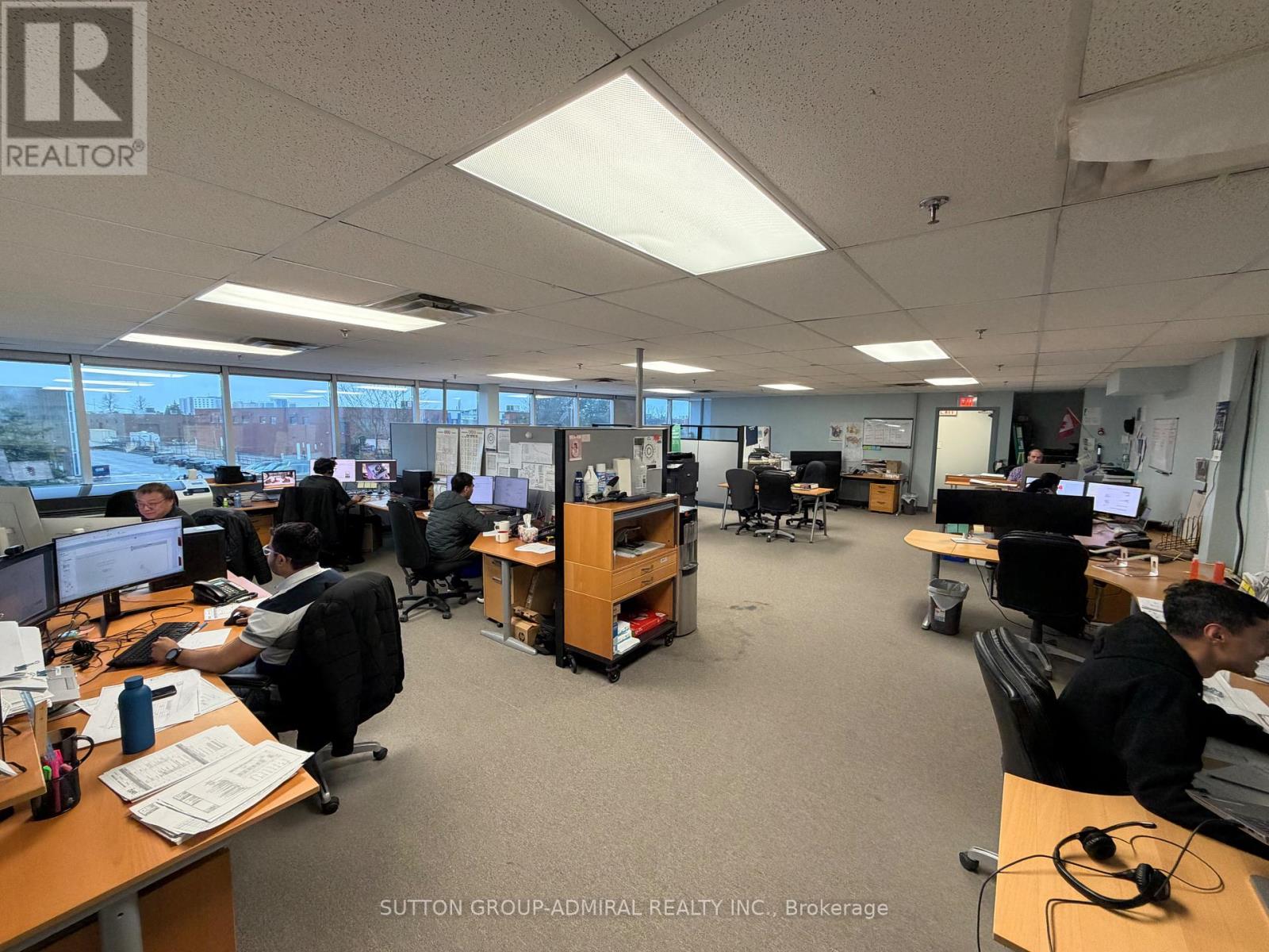 24 & 25 - 201 Millway Avenue, Vaughan, Ontario  L4K 5K8 - Photo 11 - N12966492