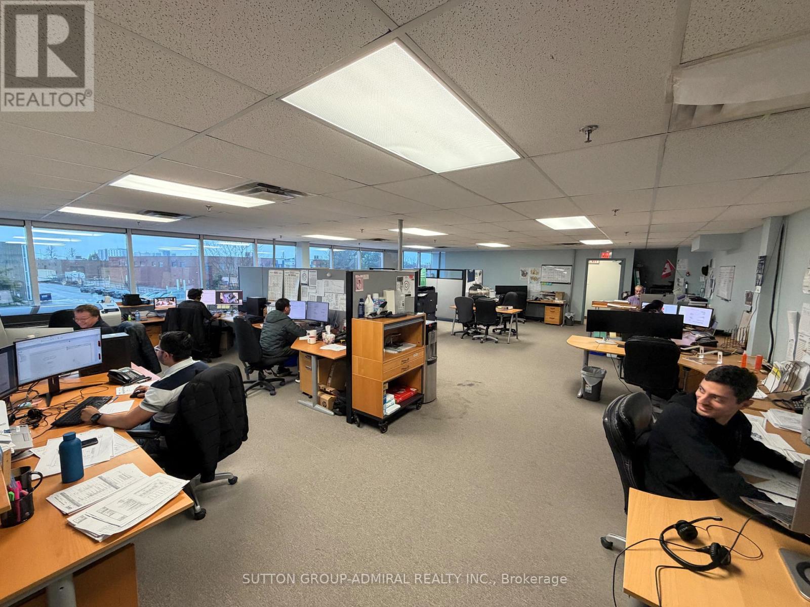 24 & 25 - 201 Millway Avenue, Vaughan, Ontario  L4K 5K8 - Photo 12 - N12966492