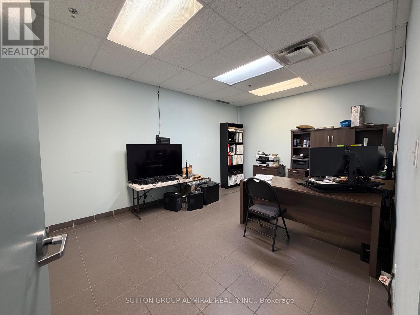 24 & 25 - 201 Millway Avenue, Vaughan, Ontario  L4K 5K8 - Photo 15 - N12966492