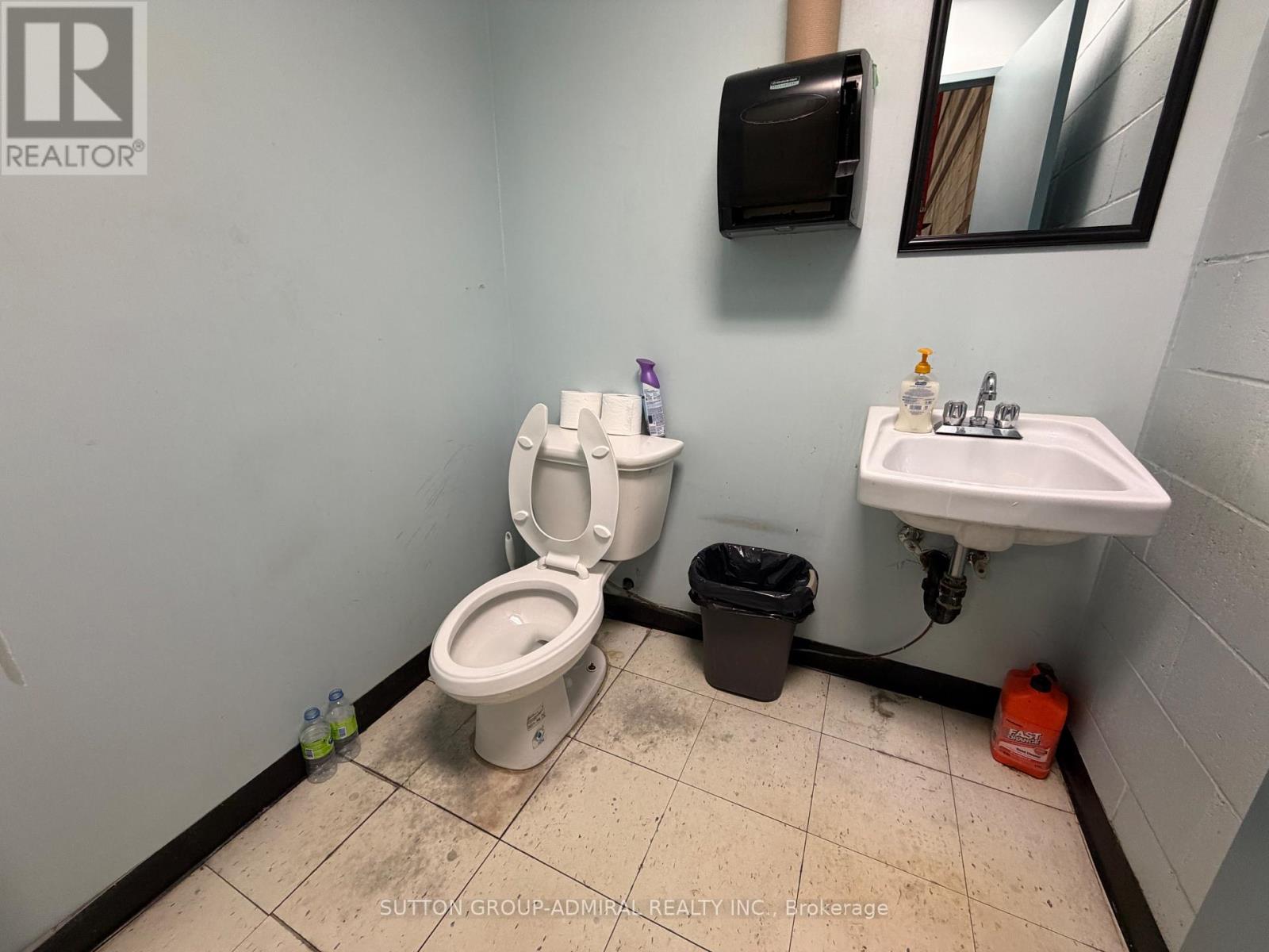 24 & 25 - 201 Millway Avenue, Vaughan, Ontario  L4K 5K8 - Photo 28 - N12966492