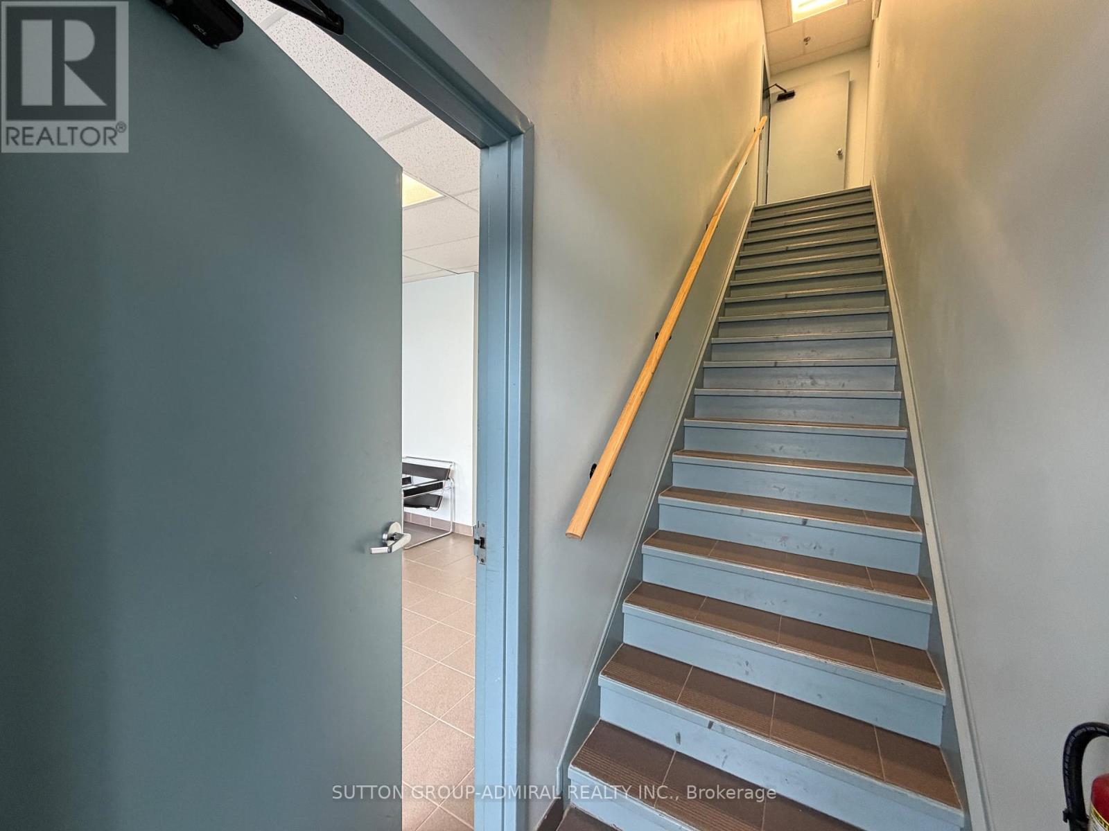 24 & 25 - 201 Millway Avenue, Vaughan, Ontario  L4K 5K8 - Photo 5 - N12966492