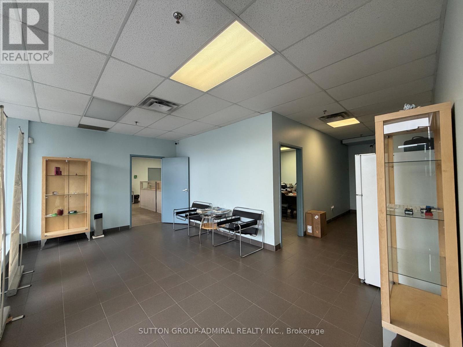 24 & 25 - 201 Millway Avenue, Vaughan, Ontario  L4K 5K8 - Photo 7 - N12966492