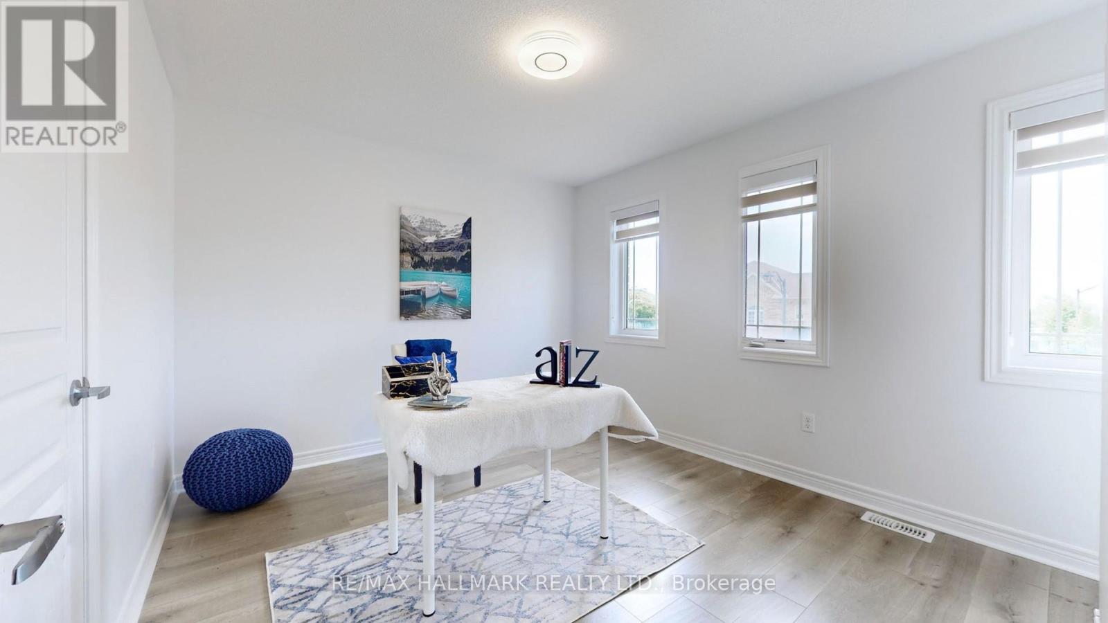 22 Bostock Drive, Georgina, Ontario  L4P 0C2 - Photo 21 - N12966506