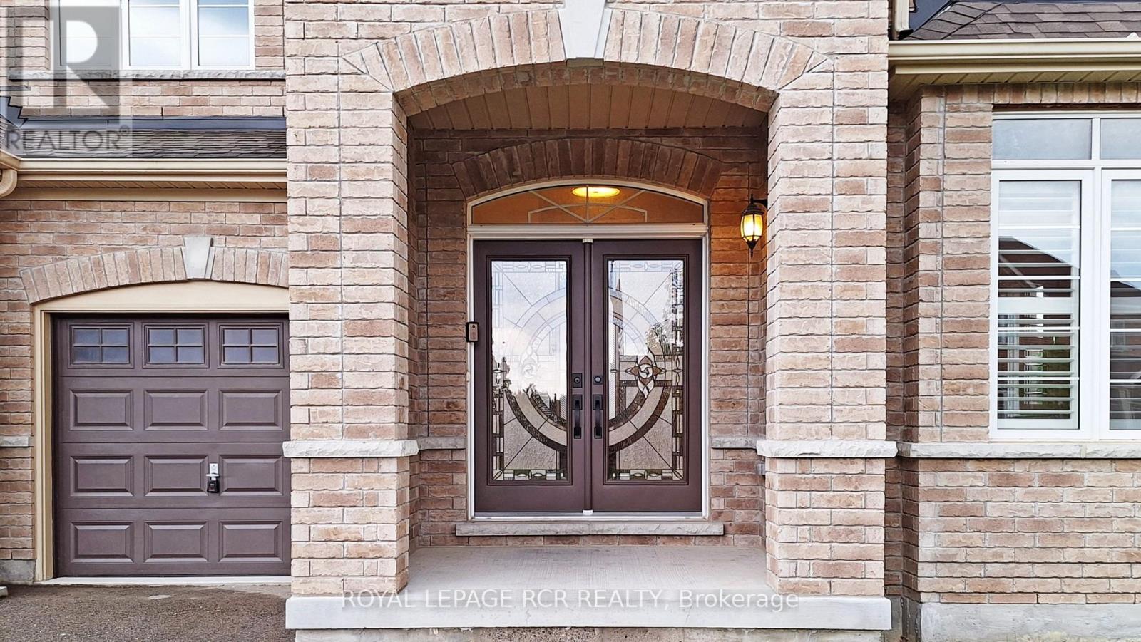 75 Dr. George Burrows Parkway, Georgina, Ontario  L0E 1R0 - Photo 2 - N12966526