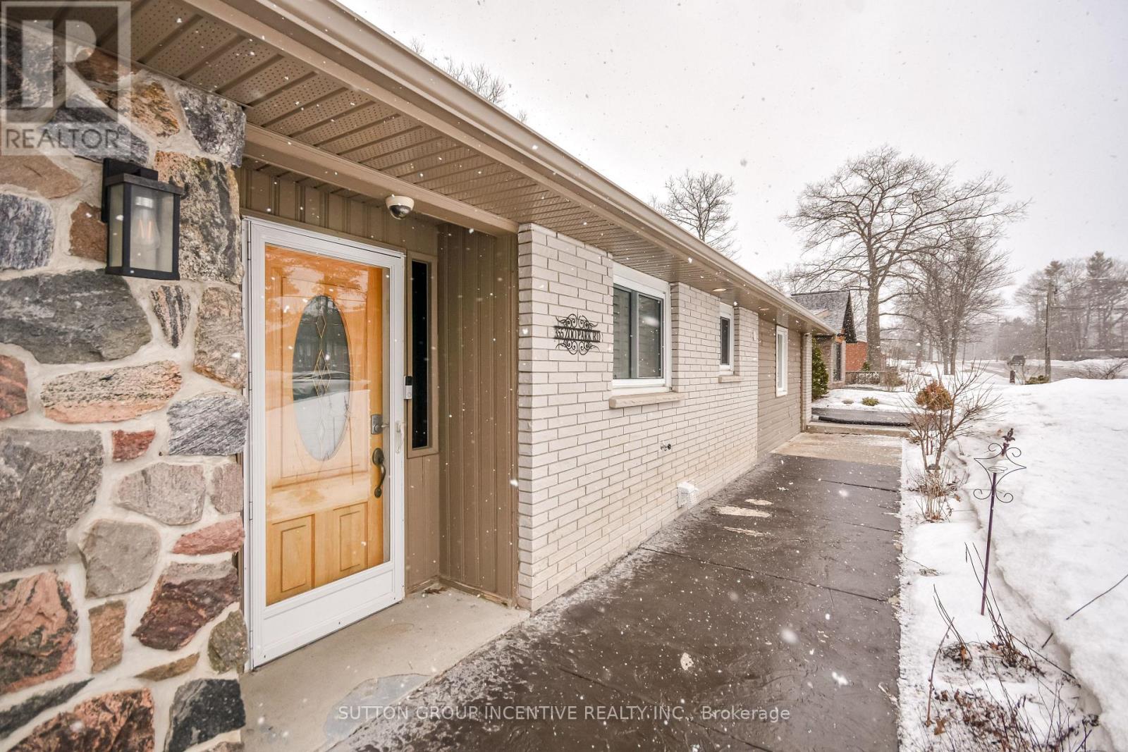 355 Zoo Park Road, Wasaga Beach, Ontario  L9Z 1S7 - Photo 36 - S12966276