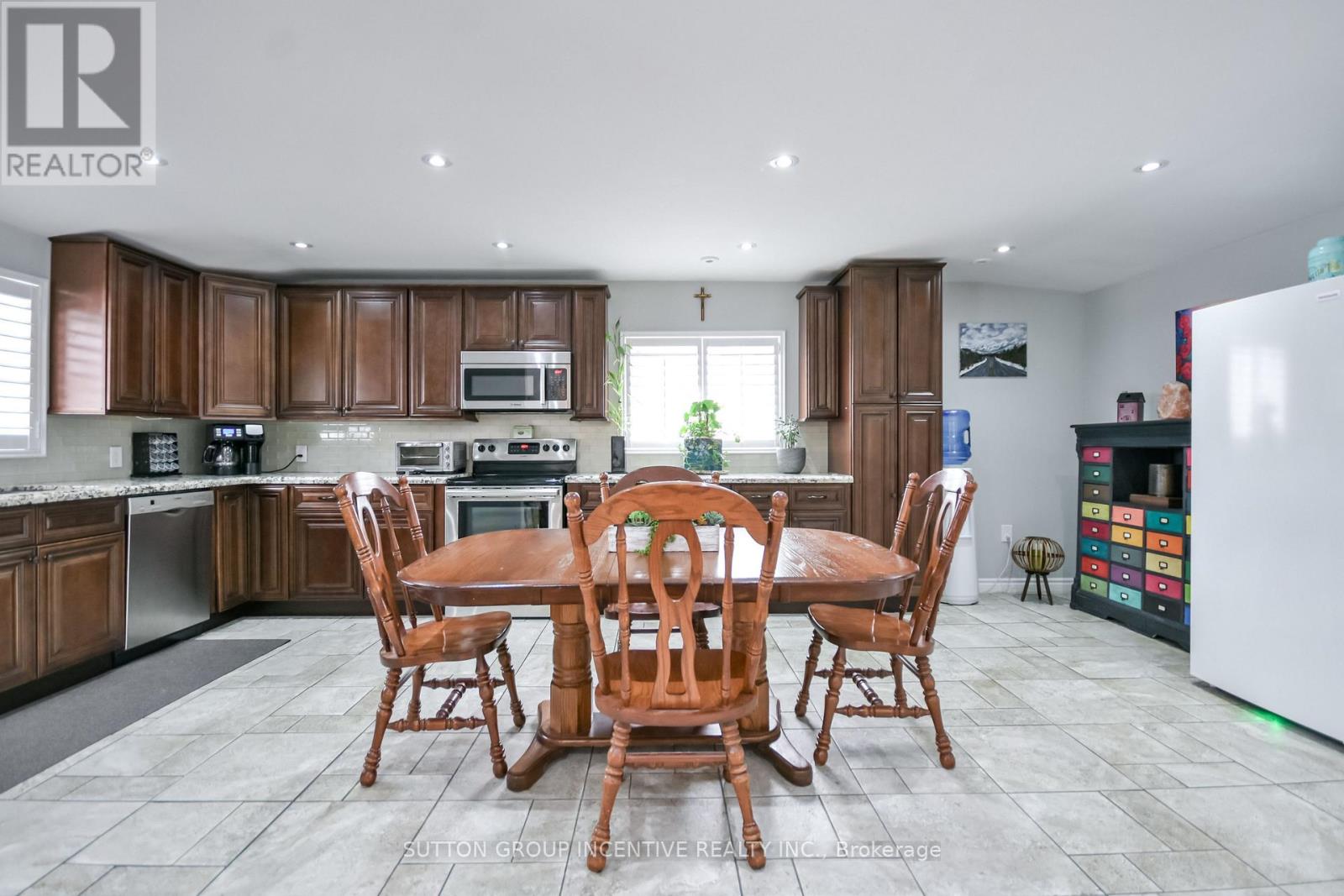 355 Zoo Park Road, Wasaga Beach, Ontario  L9Z 1S7 - Photo 8 - S12966276