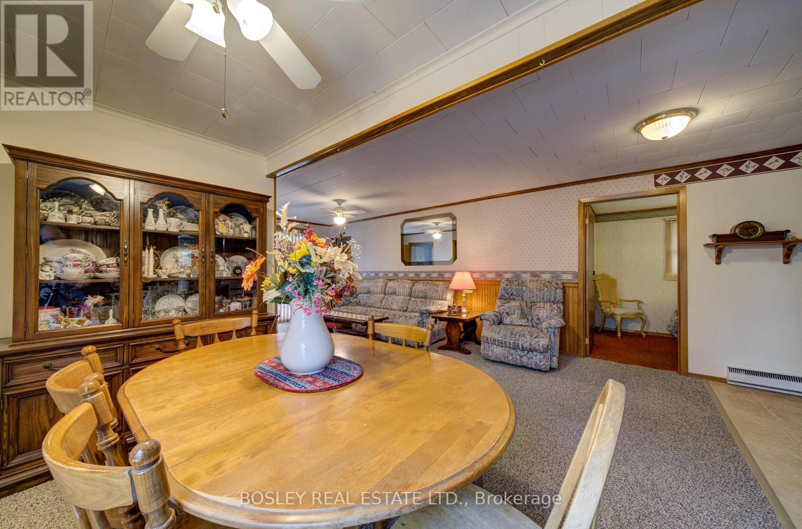 310 Tiny Beaches Road S, Tiny, Ontario  L0L 2J0 - Photo 12 - S12966378