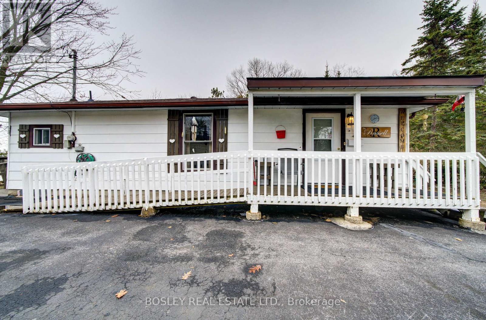 310 Tiny Beaches Road S, Tiny, Ontario  L0L 2J0 - Photo 14 - S12966378