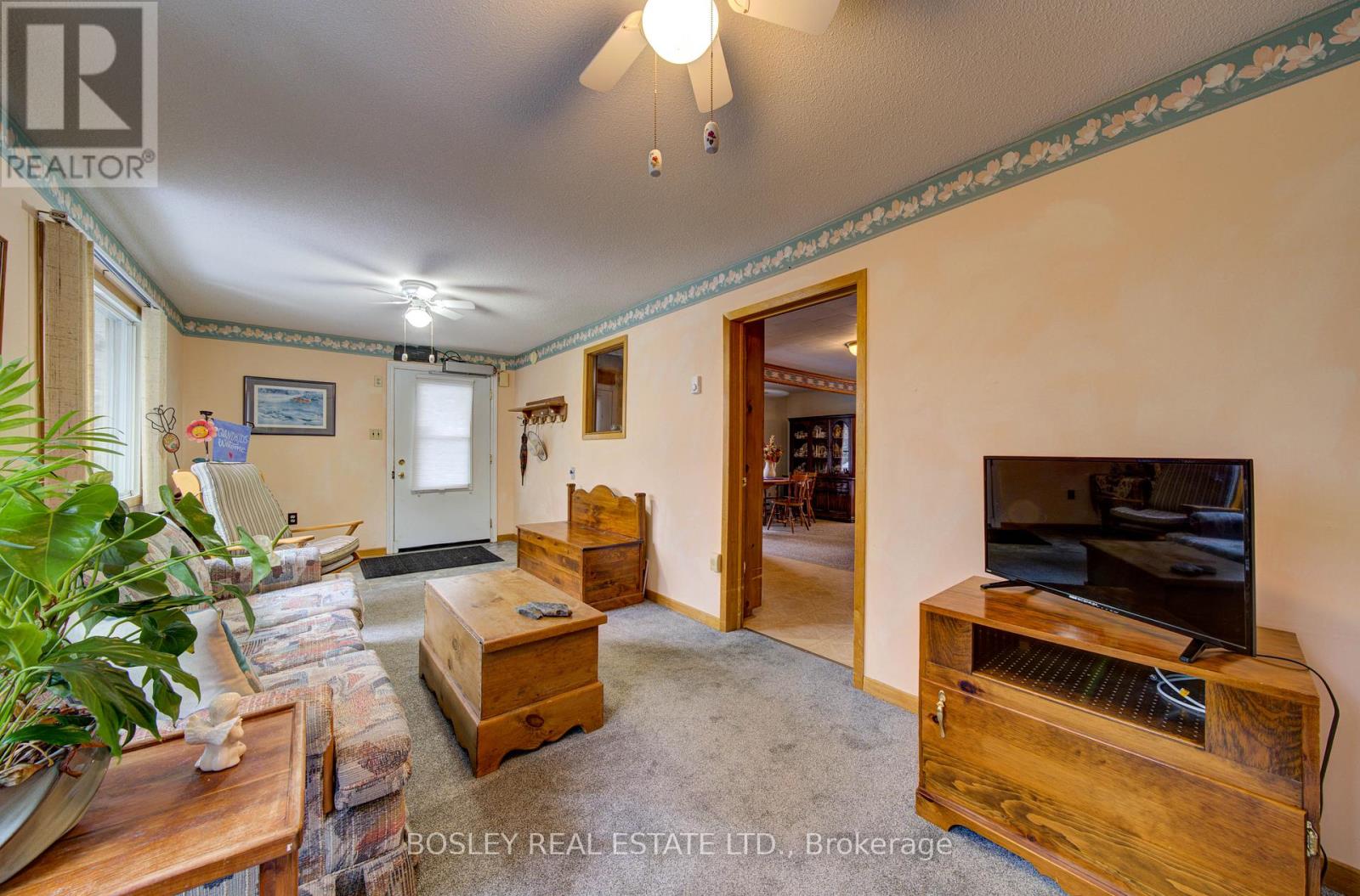 310 Tiny Beaches Road S, Tiny, Ontario  L0L 2J0 - Photo 23 - S12966378