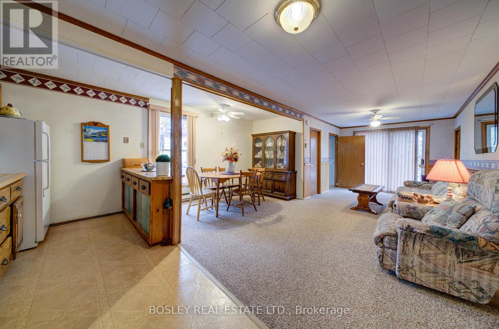 310 Tiny Beaches Road S, Tiny, Ontario  L0L 2J0 - Photo 24 - S12966378