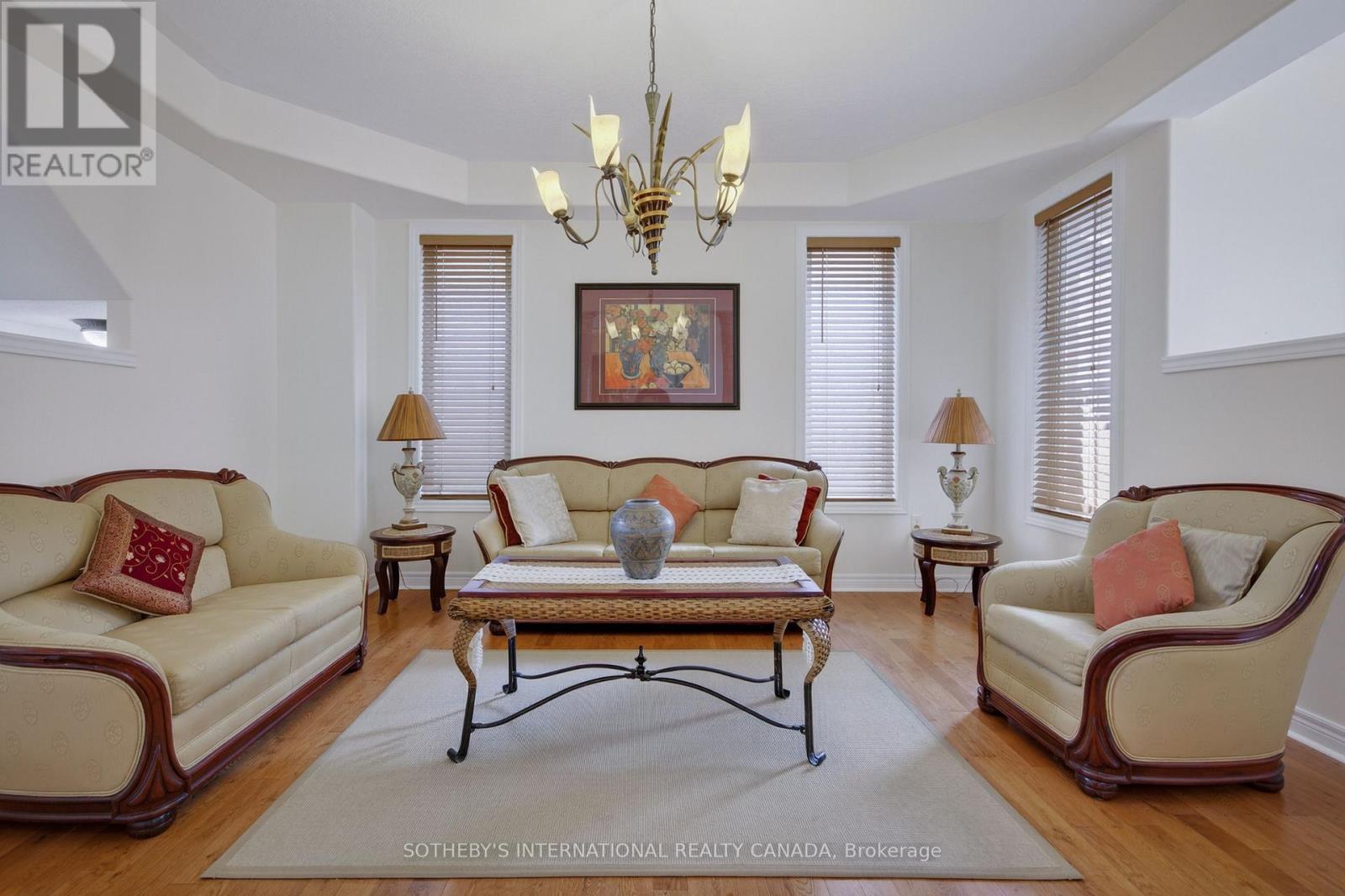 12 Parisian Crescent, Barrie (Innis-Shore), Ontario  L4N 0Y9 - Photo 6 - S12966496