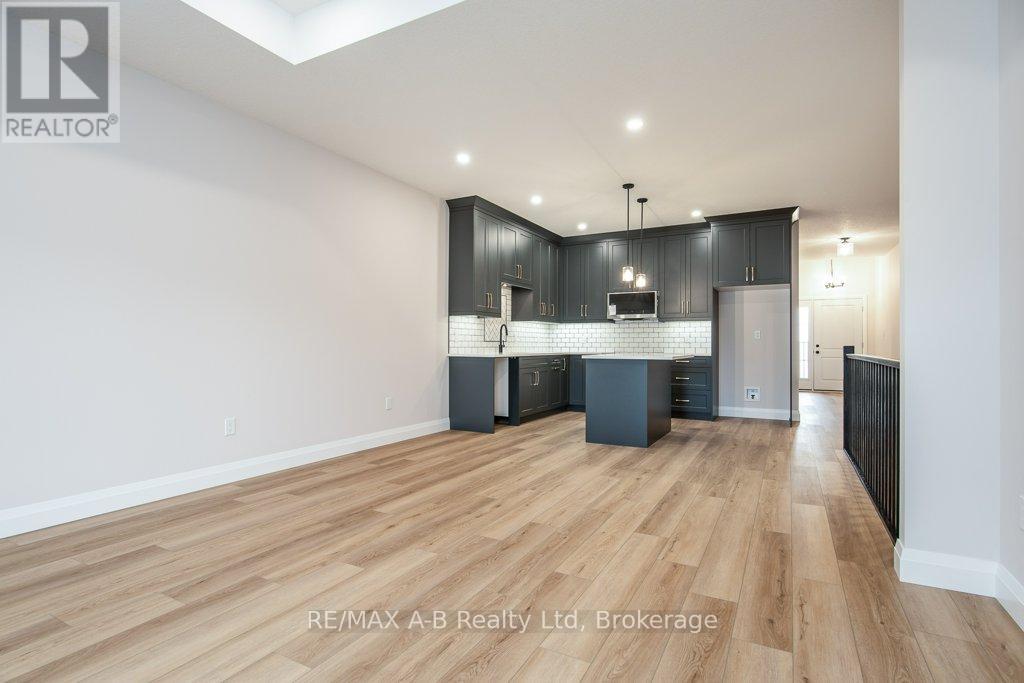 Unknown Address, ,    - Photo 15 - X12576886