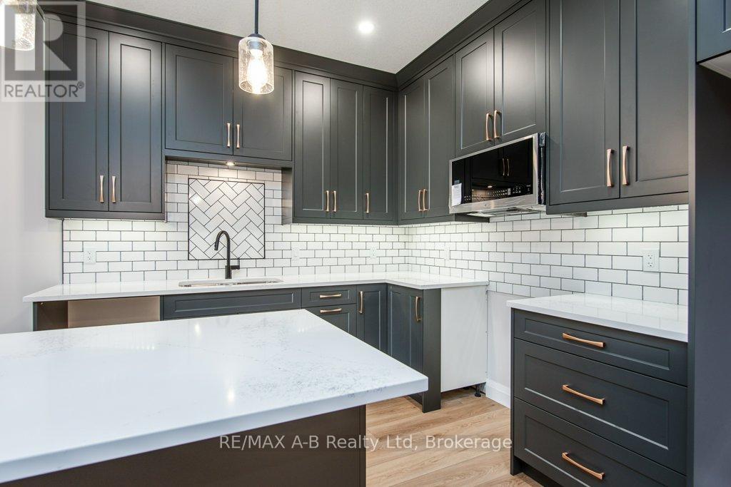 Unknown Address, ,    - Photo 21 - X12576886