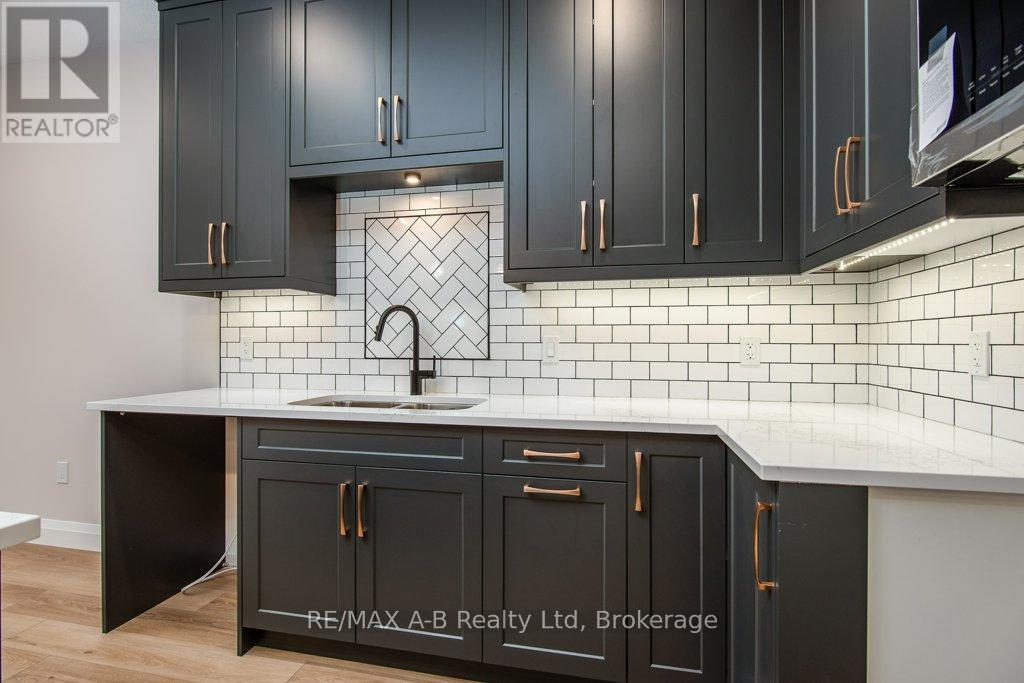 Unknown Address, ,    - Photo 23 - X12576886