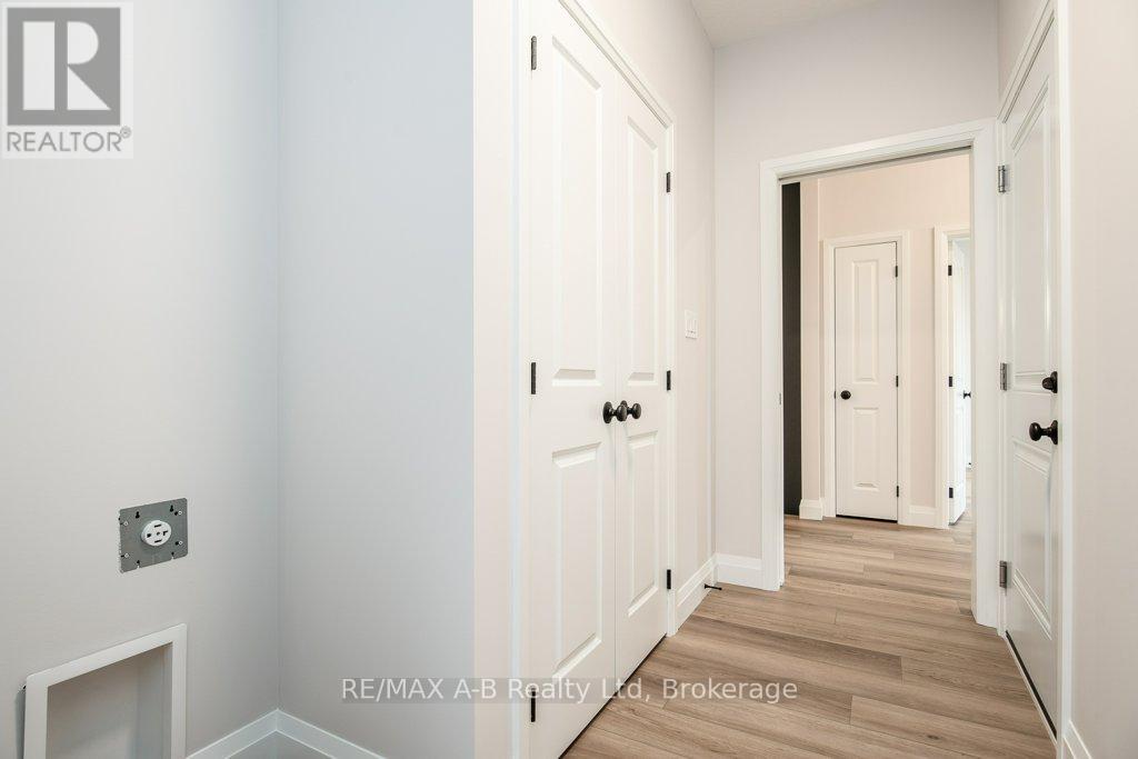 Unknown Address, ,    - Photo 25 - X12576886