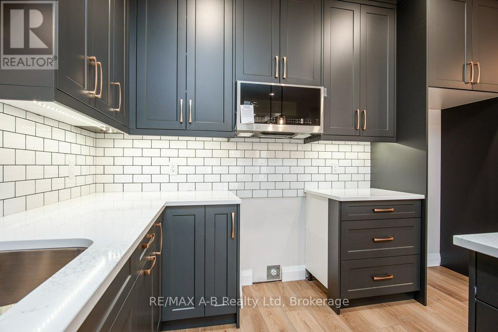 Unknown Address, ,    - Photo 19 - X12576886