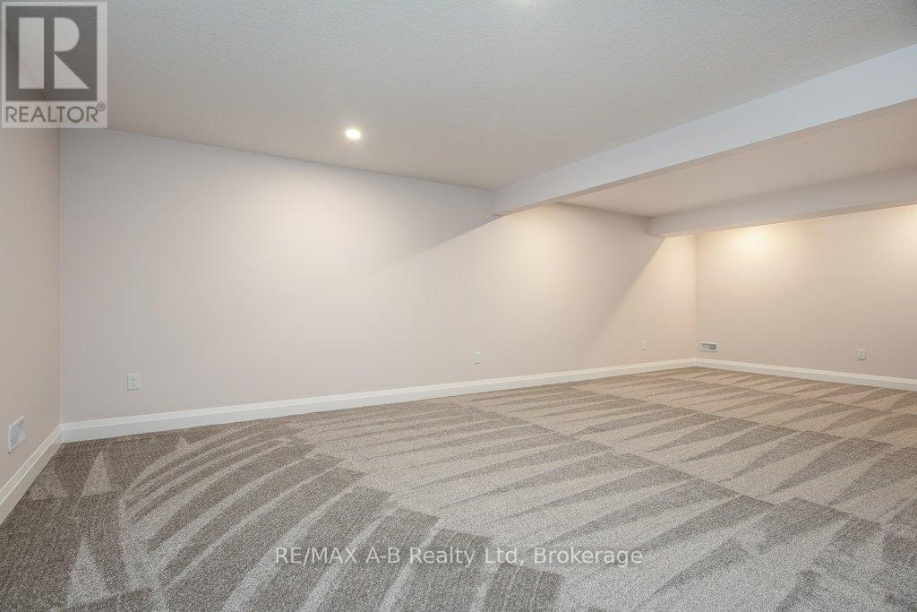 Unknown Address, ,    - Photo 35 - X12576886