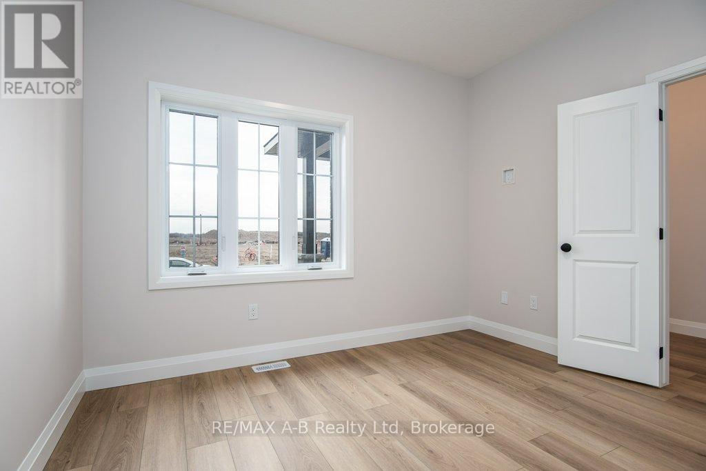 Unknown Address, ,    - Photo 33 - X12576886