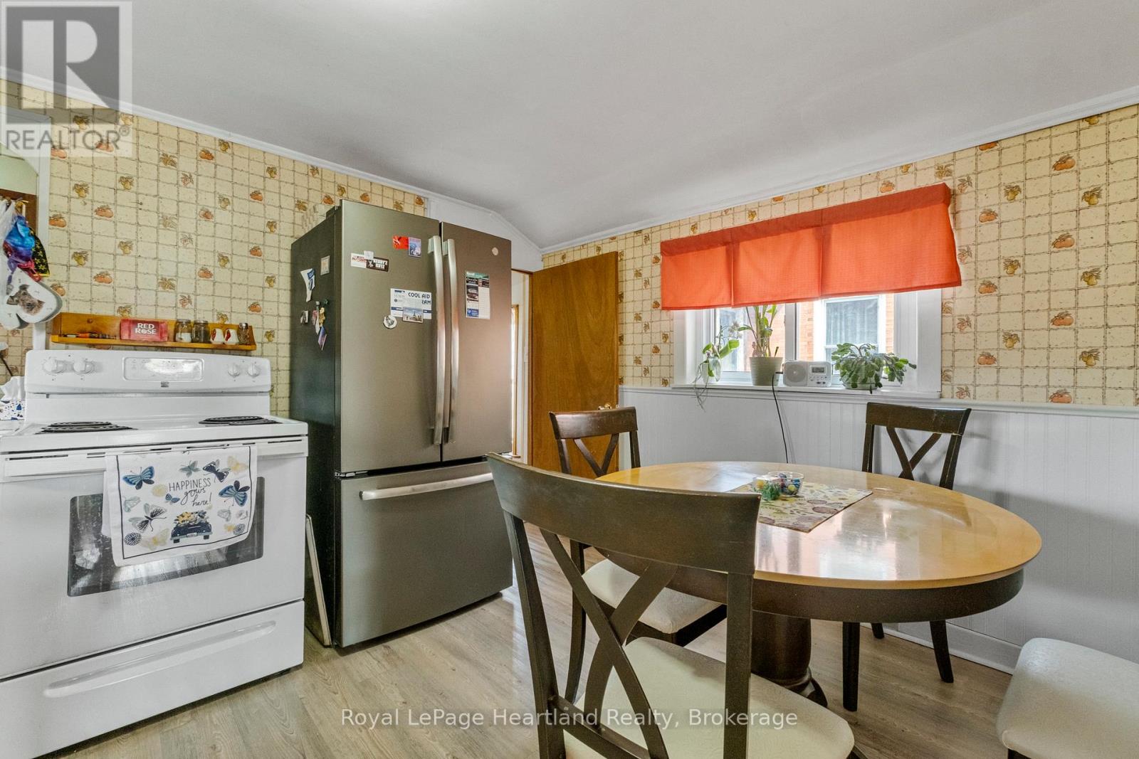 185 St David Street, Goderich, Ontario  N7A 1L9 - Photo 10 - X12966360