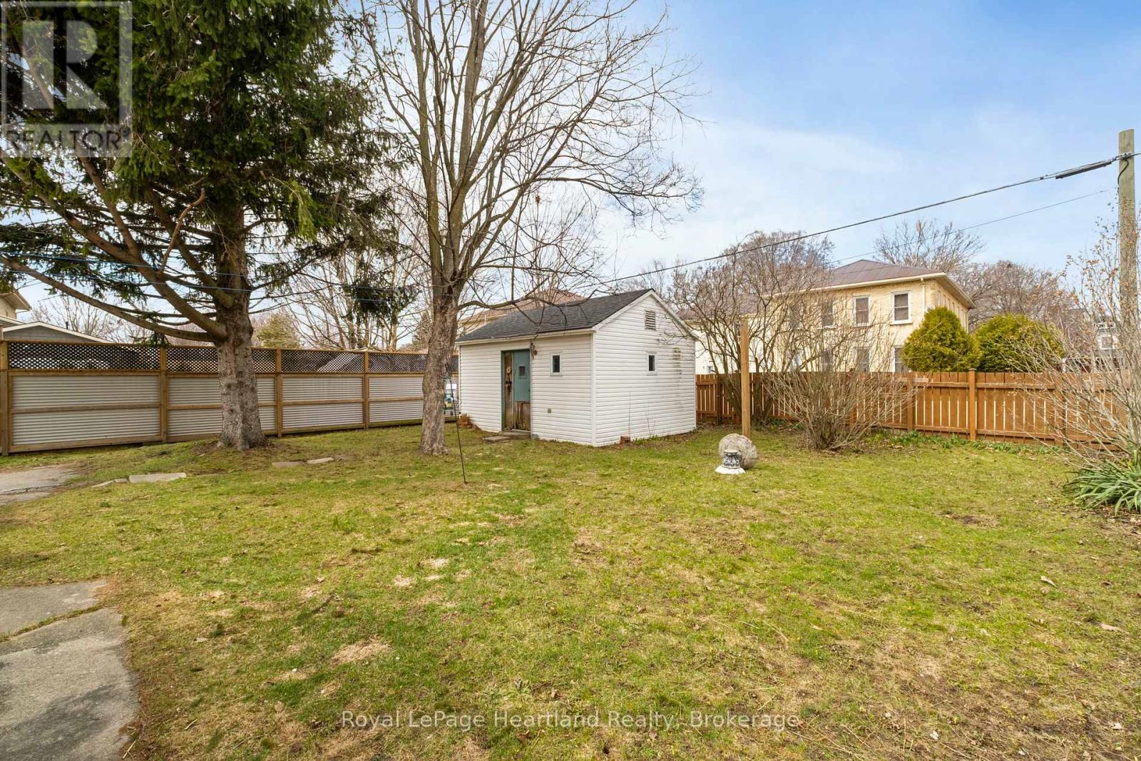 185 St David Street, Goderich, Ontario  N7A 1L9 - Photo 3 - X12966360