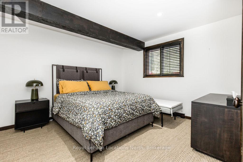 138 St Moritz Crescent, Blue Mountains, Ontario  L9Y 0S6 - Photo 12 - X12963722