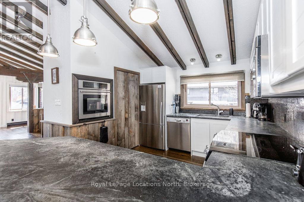 138 St Moritz Crescent, Blue Mountains, Ontario  L9Y 0S6 - Photo 26 - X12963722