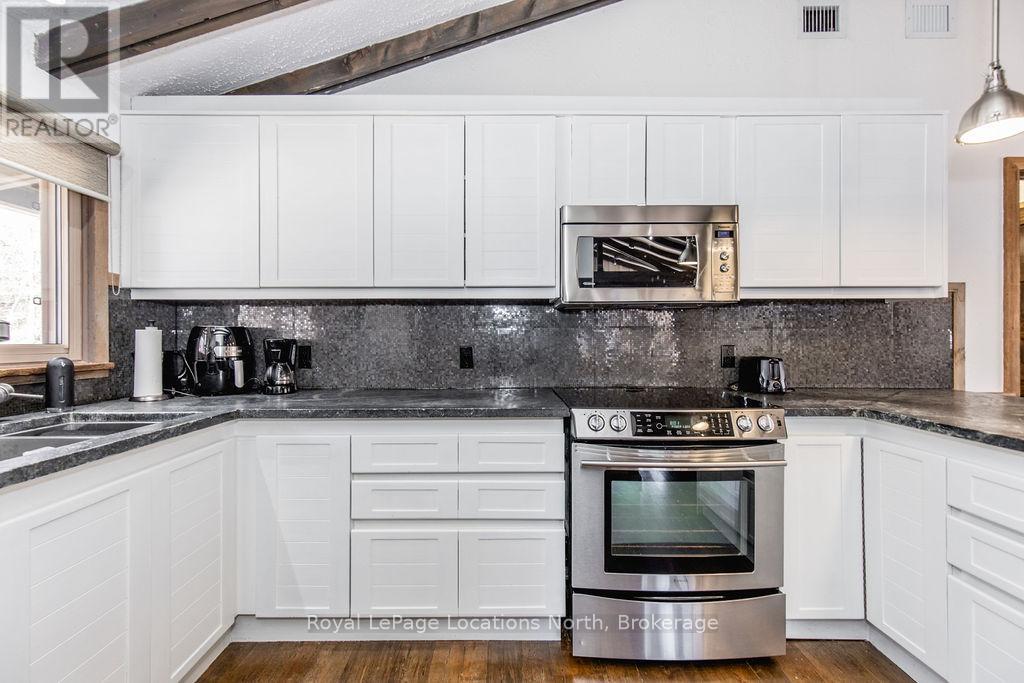 138 St Moritz Crescent, Blue Mountains, Ontario  L9Y 0S6 - Photo 27 - X12963722