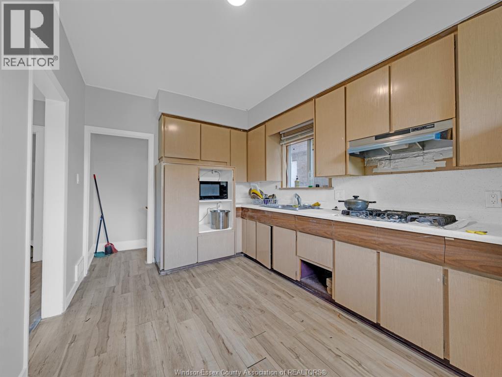 353 Indian Road Unit# 3, Windsor, Ontario  N9E 2M1 - Photo 11 - 26007030