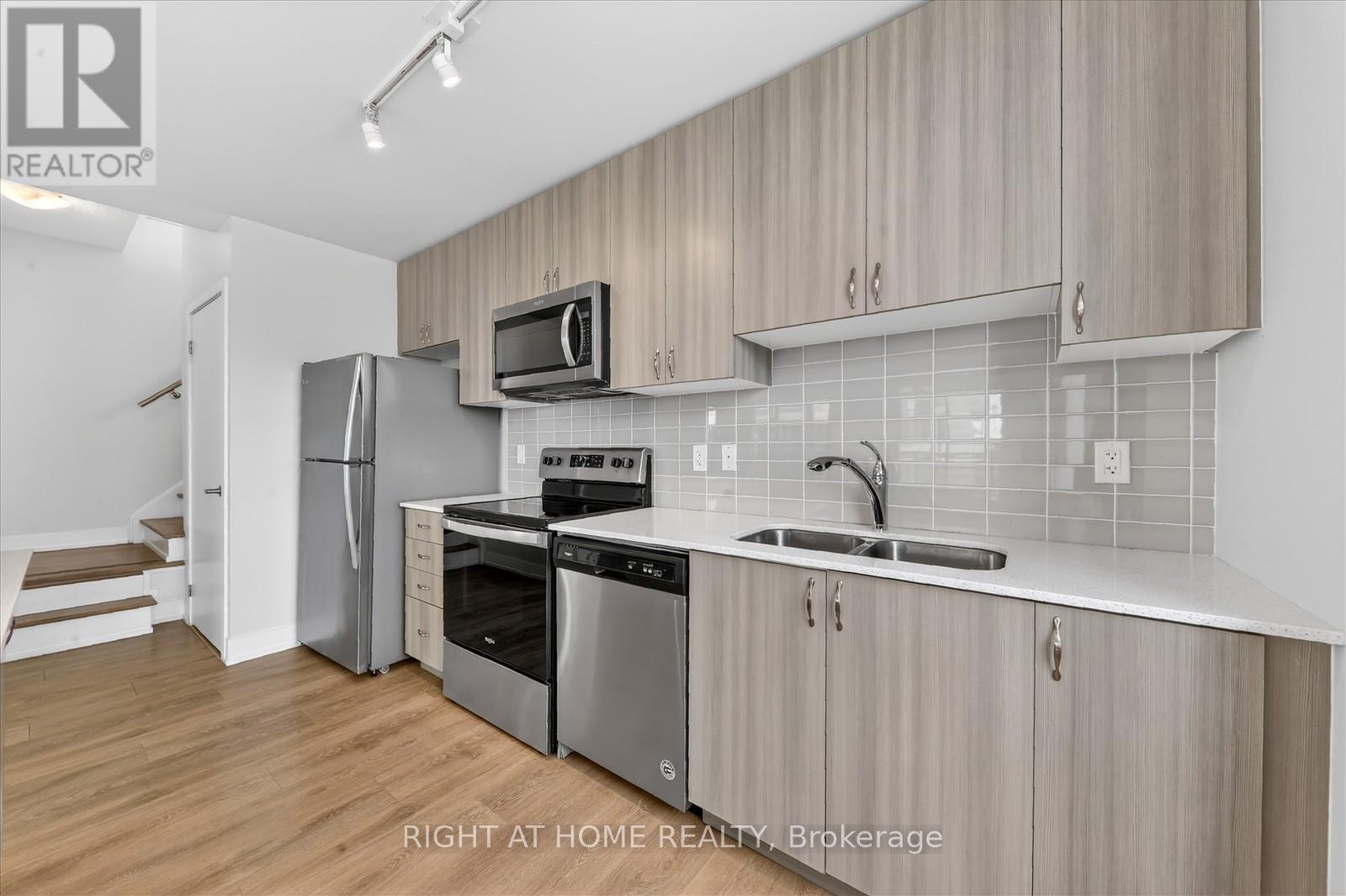 22 - 1245 Bayly Street, Pickering, Ontario  L1W 0B5 - Photo 12 - E12722058